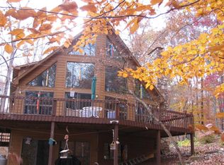 359 Bettys Creek Dr, Moneta, VA 24121