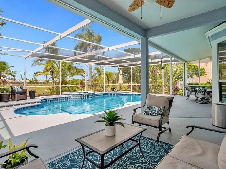 309 Isle Of Sky Cir — Photo 32