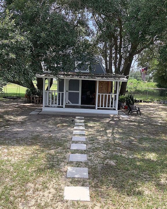Ample storage shed 