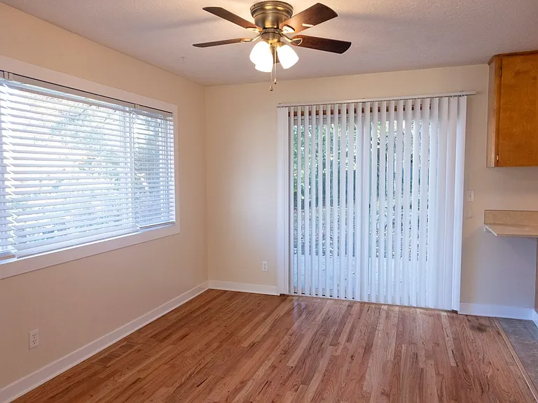 9054 SW 38th Ave — Photo 26