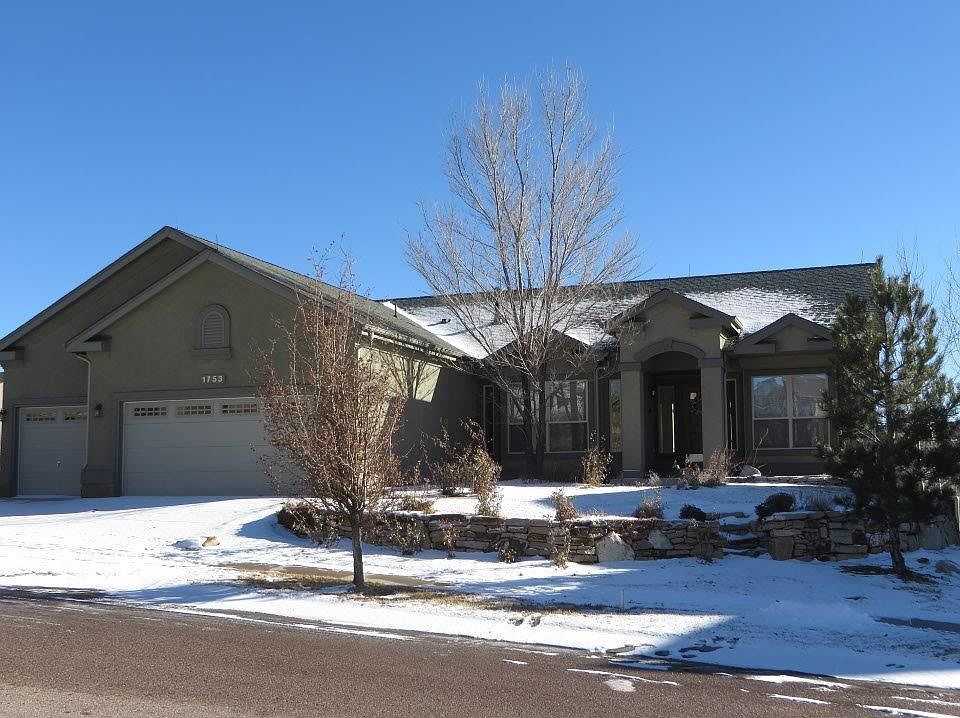 5 Bed, A/C, Fin. Walk-Out!