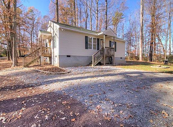 5th image of 6991 Lakeshore Dr