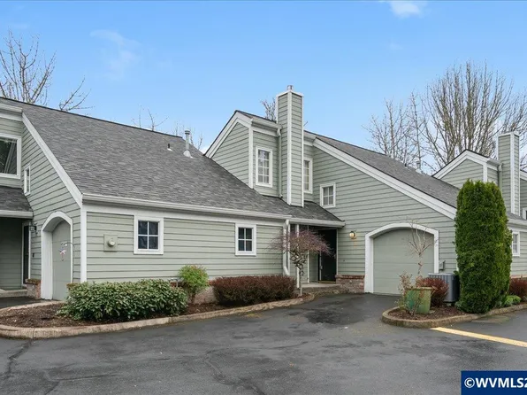 13491 SW Summerwood Dr, Tigard, OR 97223