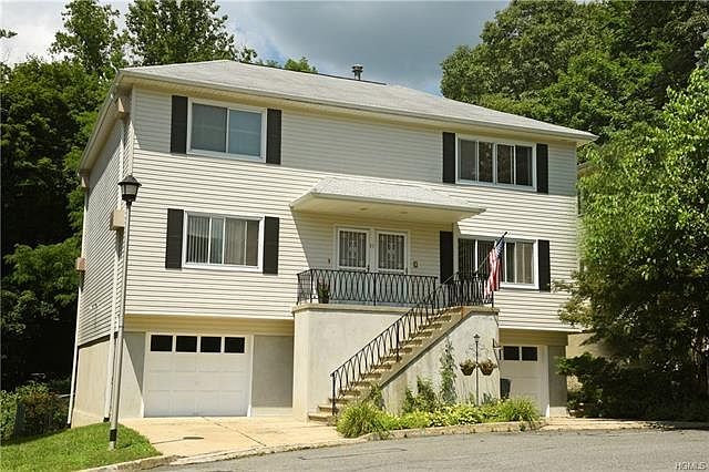 1st image of 51 Dell St #1