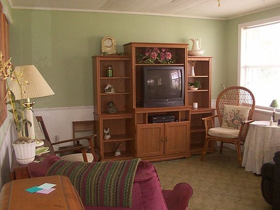 Main livingroom BEFORE