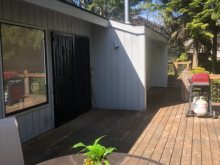 5232 Enetai Ave NE — Photo 10