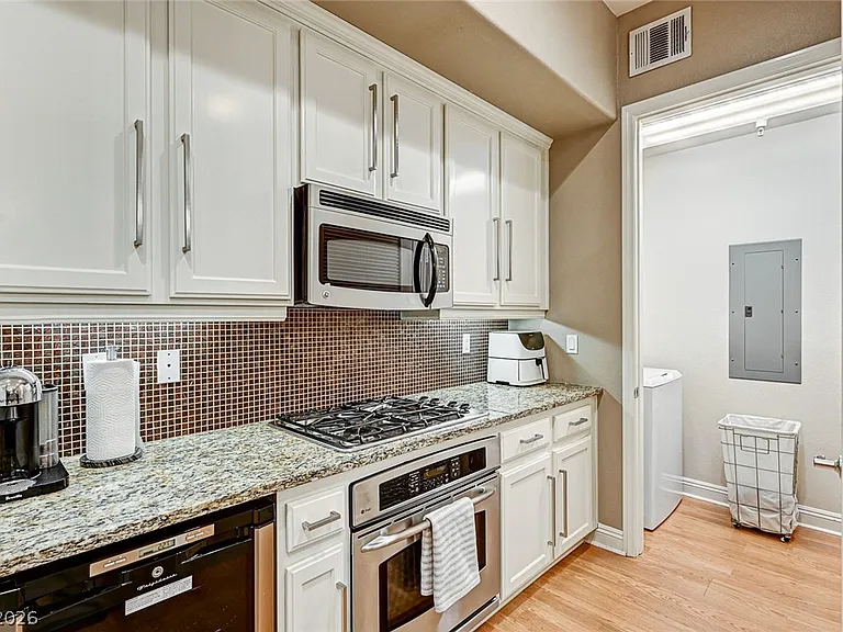 56 E Serene Ave #225 — Photo 15