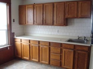 660 Elm St, Woonsocket, RI 02895