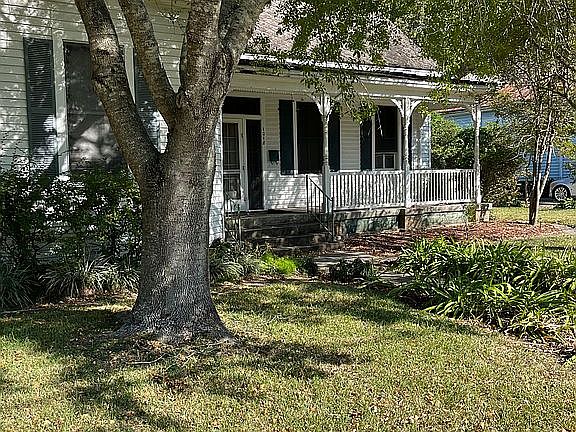 2nd image of 1018 Federal Ave