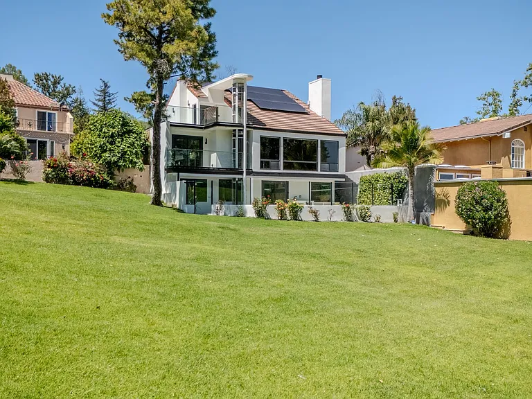 4520 Park Cordero — Photo 45
