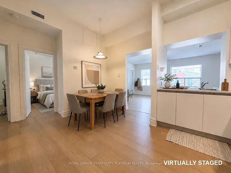 11 Beaconsfield Ave — Photo 8