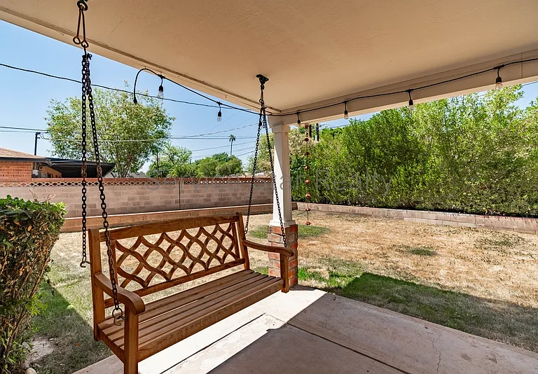 1946 E Rancho Dr — Photo 26
