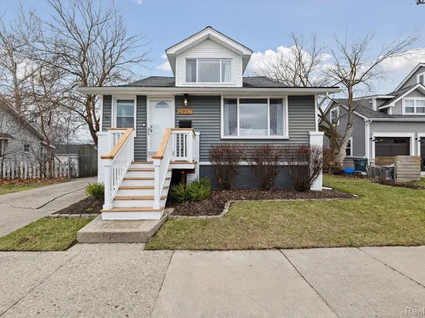 2937 Wakefield Rd, Berkley, MI 48072