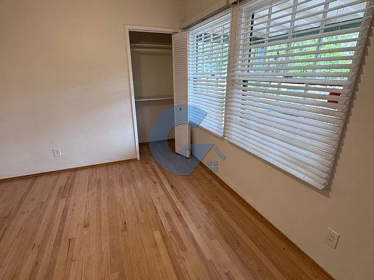 1641 Law St — Photo 23