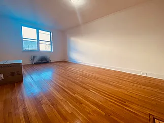 Rented by Silverstein Collection LLC 