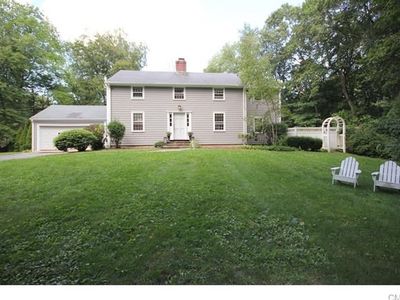 2 Hidden Meadow Rd, Weston, CT, 06883