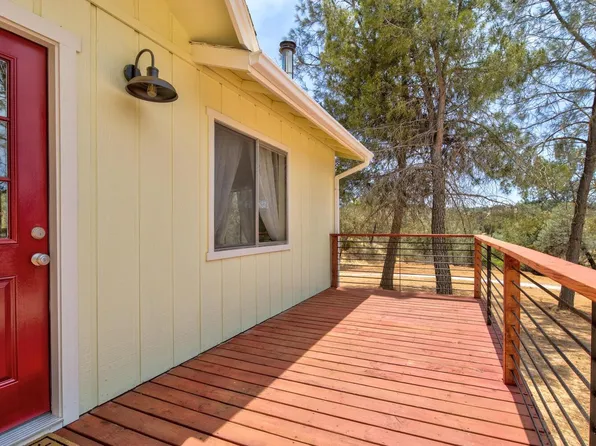 10437 Blanchard Rd, Coulterville, CA 95311