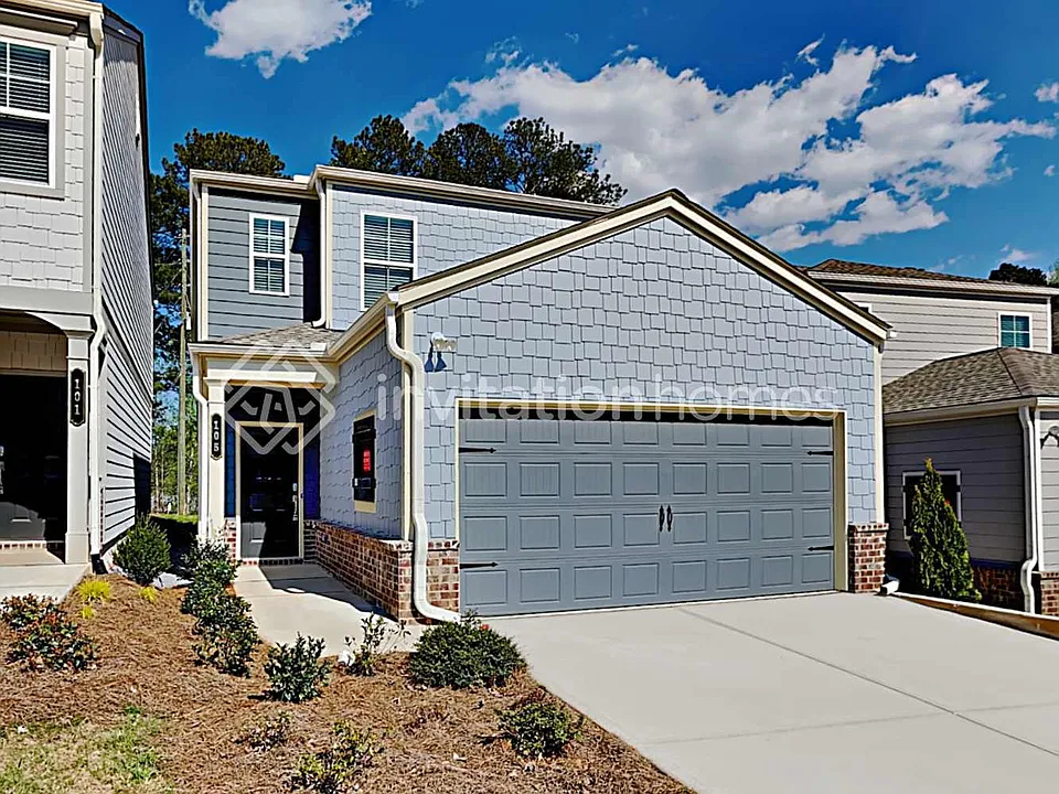 105 Webster Cir