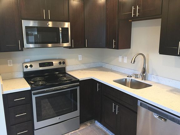 Recently updated kitchen and stainless appliances