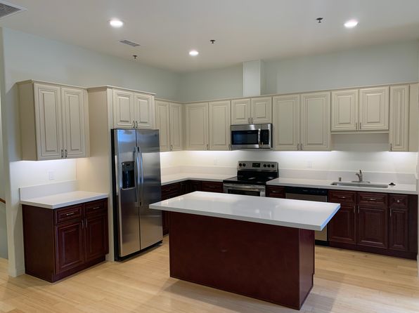 2610 Pirineos Way #16