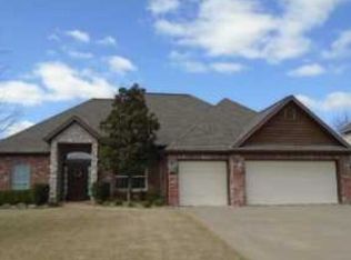 4804 SW Blaire Mont Rd, Bentonville, AR 72713