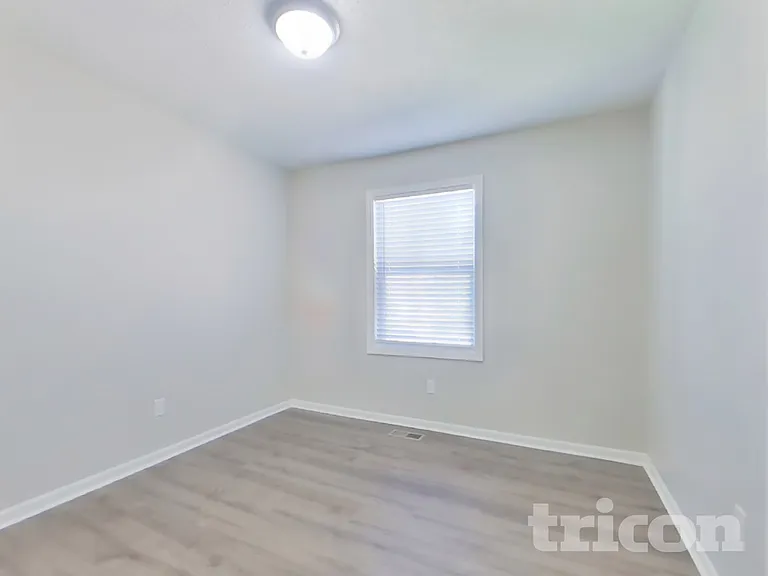 8835 NE 73rd Ct — Photo 11
