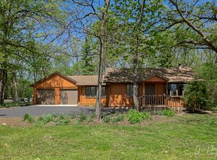 5014 Sunnyside Rd, Woodstock, IL 60098