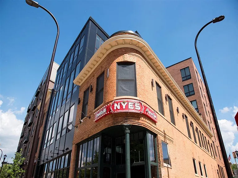 The M on Hennepin — Photo 81