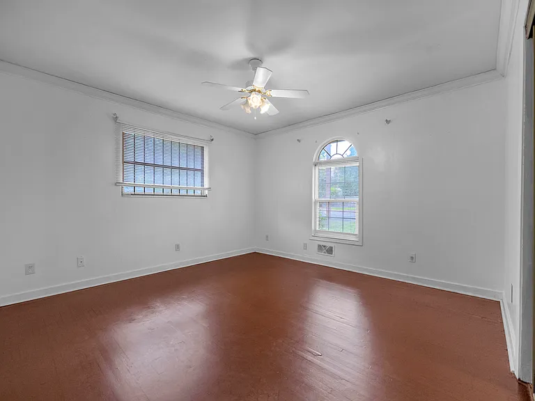2221 Avenue St W #26 — Photo 16