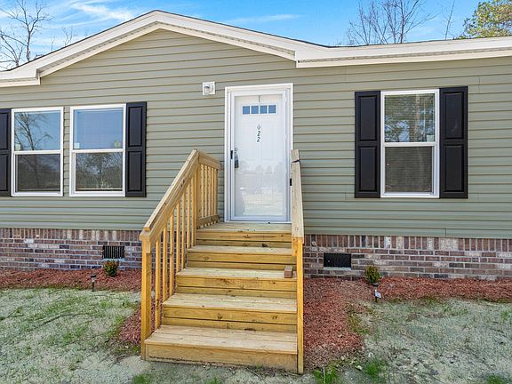 4th image of 22 Rosa Dr