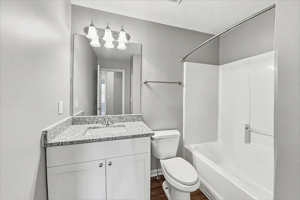 3 bed, 2.5 bath, 1502 sqft, $2,300 — Photo 2