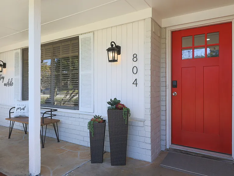 804 Ridgefield Dr — Photo 6