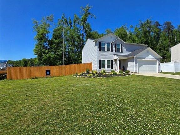 2nd image of 1511 Oriole Dr