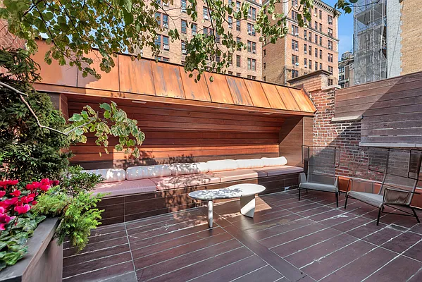 Sold by Corcoran | media 23