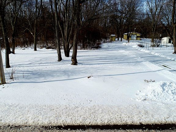 2nd image of 5648 Monticello Ave