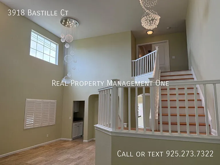 3918 Bastille Ct — Photo 6
