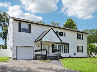 8 Stagecoach Rd, Southampton, NJ 08088