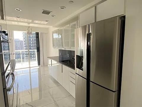 2nd image of 4000 Island Blvd #2403