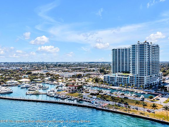 2nd image of 220 Lakeshore Dr #502