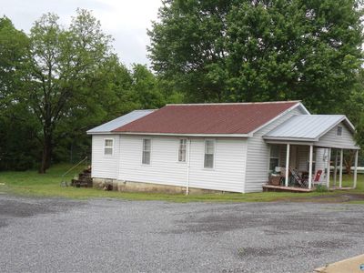 556 1st Ave NW, Arab, AL, 35016