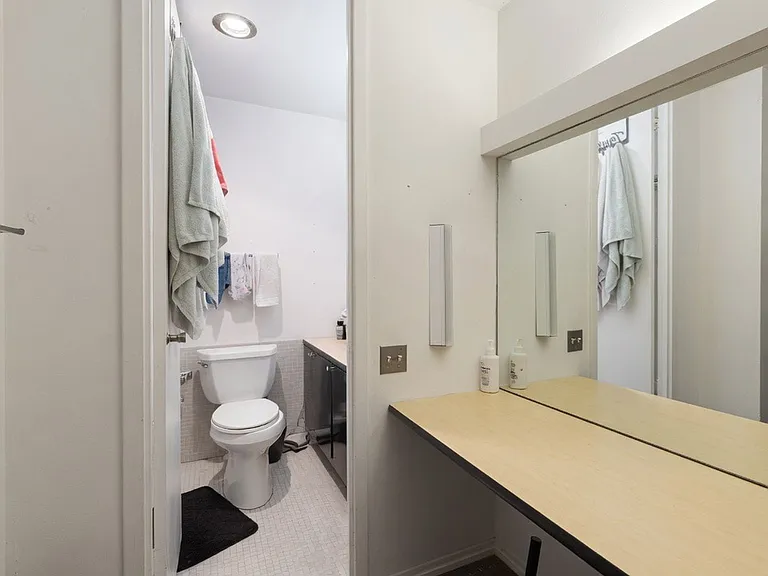 2403 N Lakeview Ave #1 — Photo 14