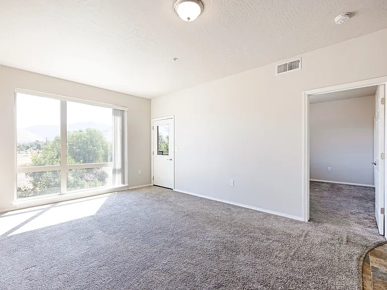 Ashlyn Place Apartments — Photo 12