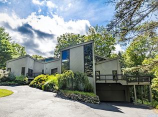 278 Chestnut Ridge Rd, Millbrook, NY 12545