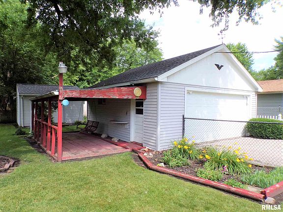 5th image of 1218 S Kellogg St