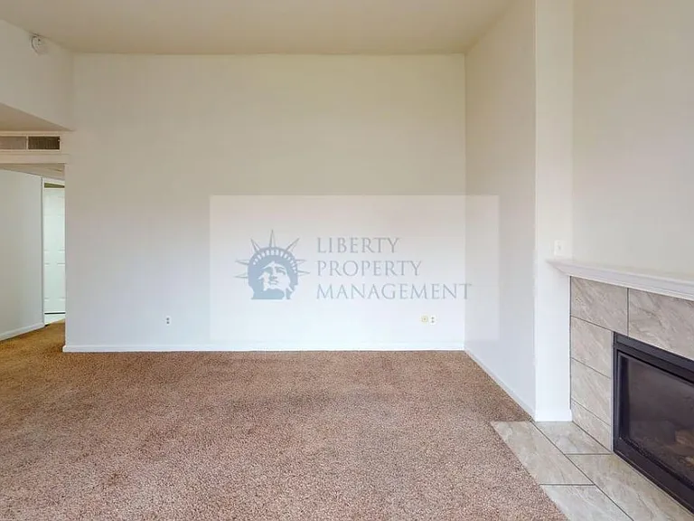 1313 Floyd Ave #119 — Photo 3
