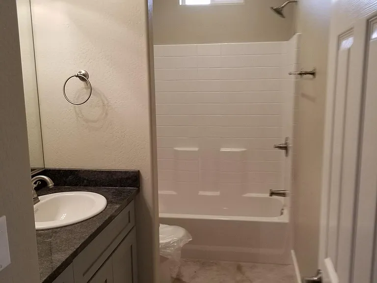 2530 W Cripple Creek Dr — Photo 2