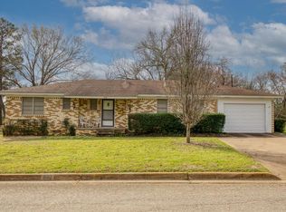 602 Crestline Dr, Palestine, TX 75801