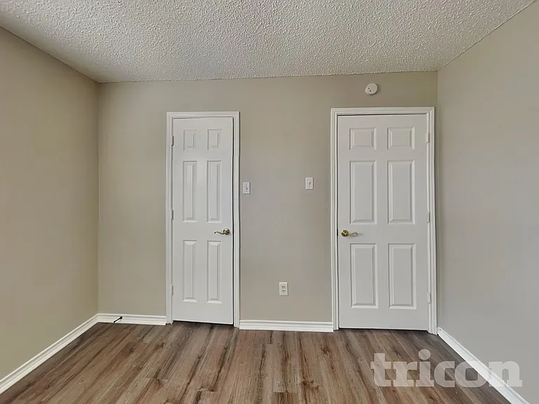 509 Live Oak Dr — Photo 13