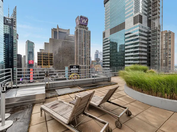 1600 Broadway image 6 of 9