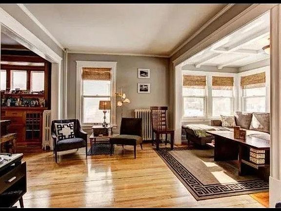 5th image of 4449 York Ave S #1